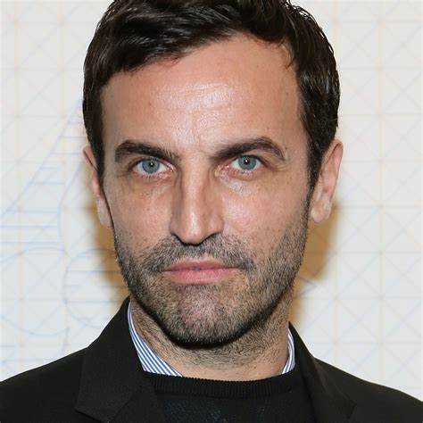 nicolas ghesquière quitte louis vuitton